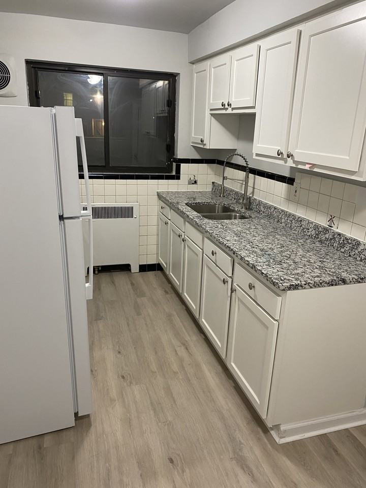 7352 Reading - Photo 7 of 10