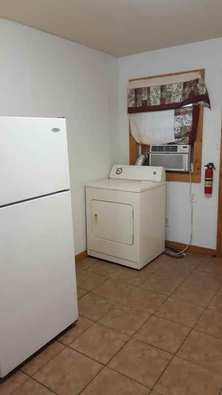 4507 Wipprecht St - Photo 4 of 17