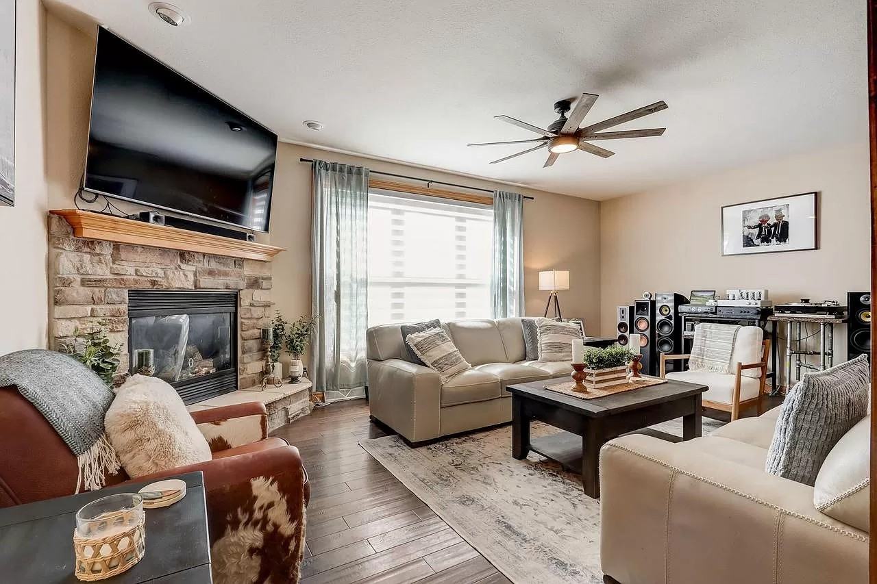 1821 Vel R. Phillips Avenue - Photo 2 of 25