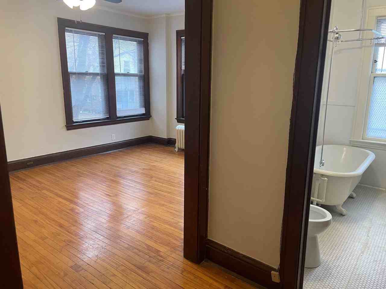 1786-1788 Hennepin Ave. S - Photo 4 of 18