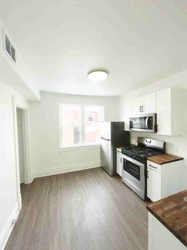 19 - 709-711 Industry - Photo 3 of 26