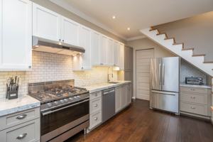 featured image of 338 S 15th St