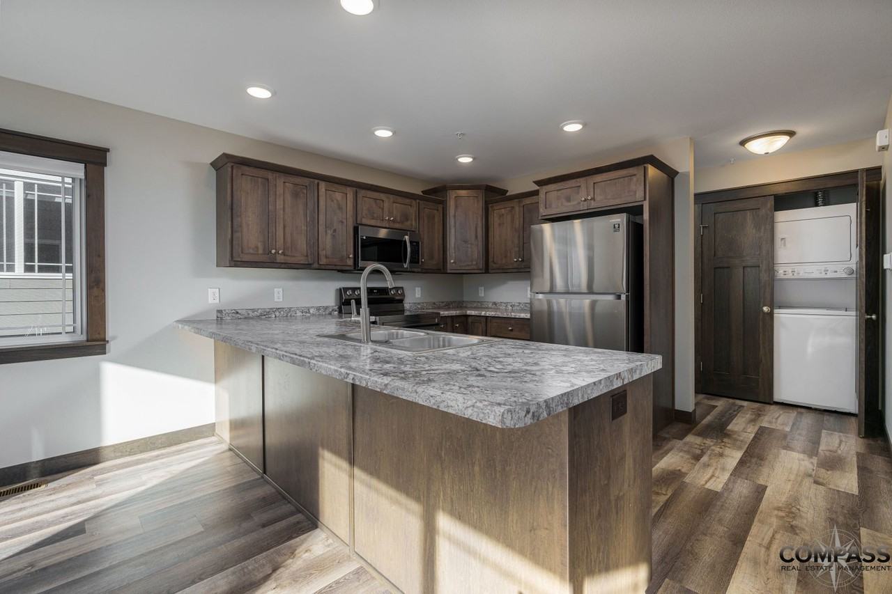 2953 Eldorado Boulevard - Photo 2 of 25