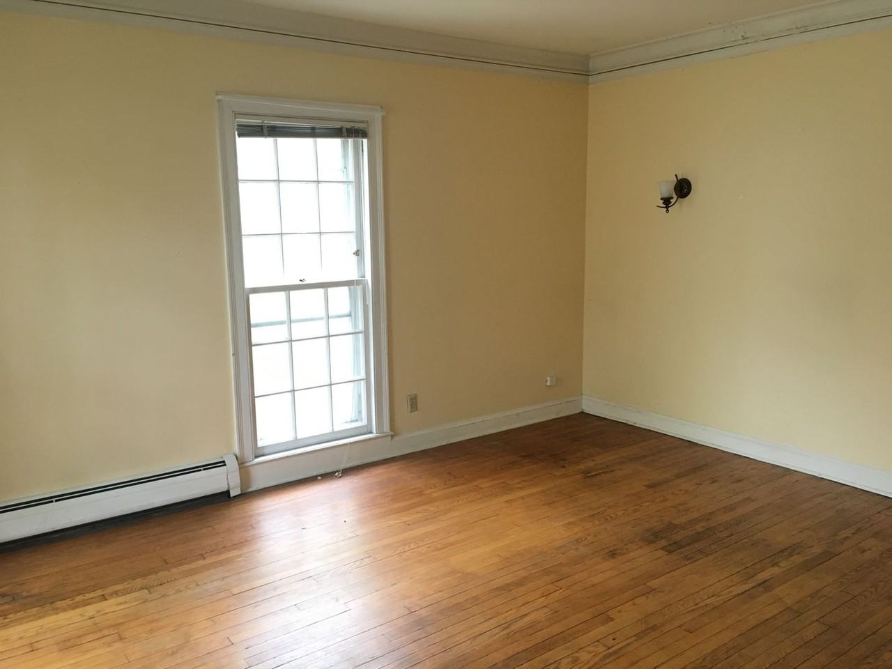 637 East Gorham Street - Photo 5 of 44