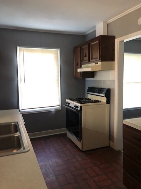 1401 Church St - Photo 5 of 16