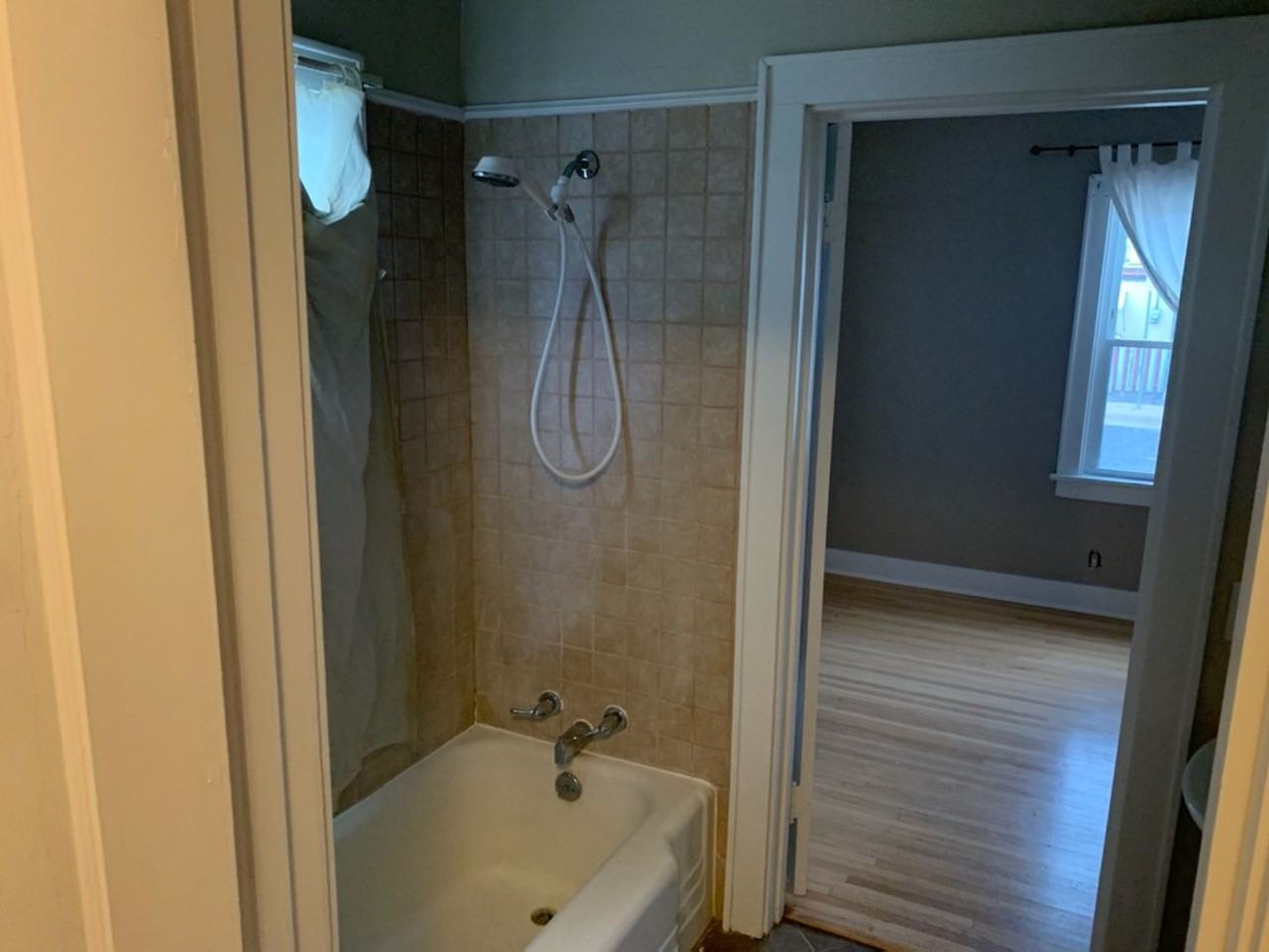 2408 W Reservoir Blvd - Photo 6 of 8