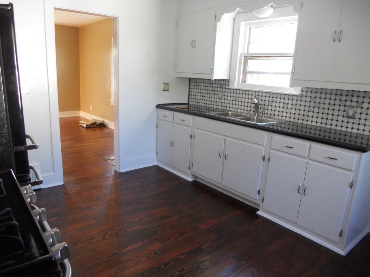 441 Spring Ave Ne - Photo 2 of 11
