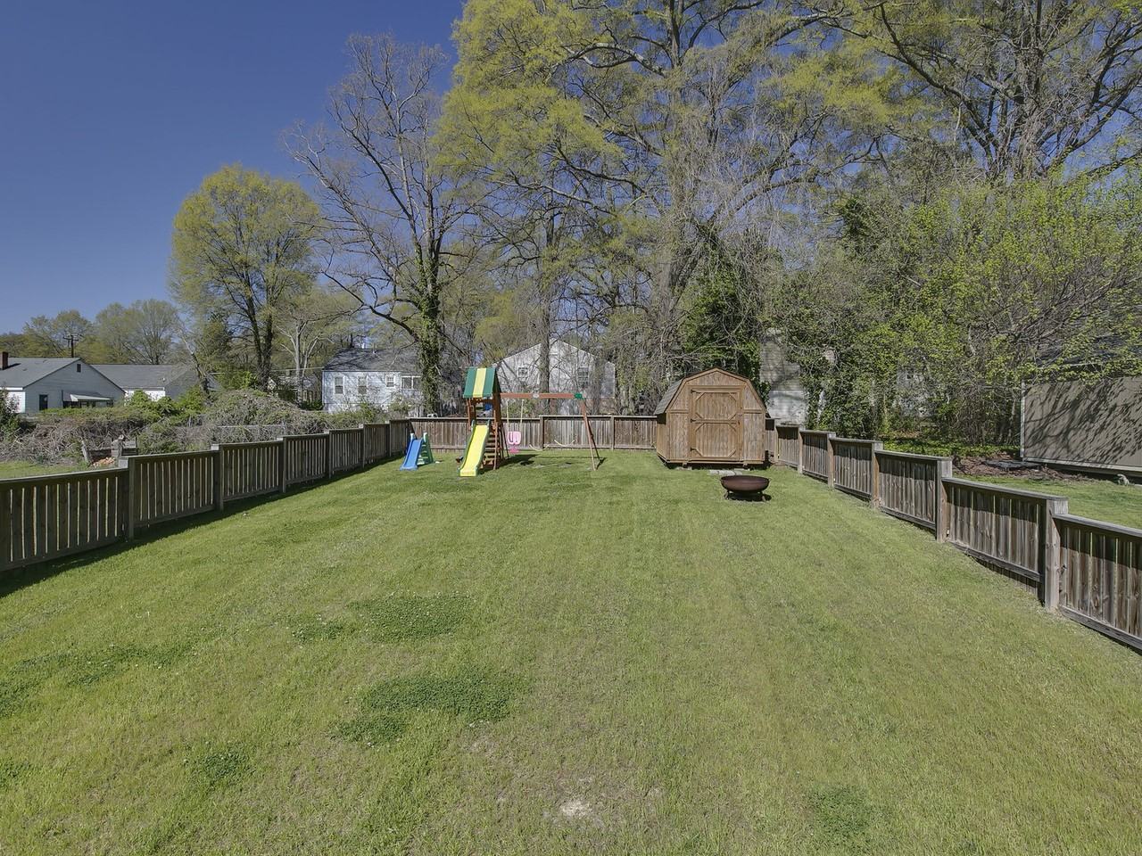 1107 Berkeley St - Photo 5 of 27