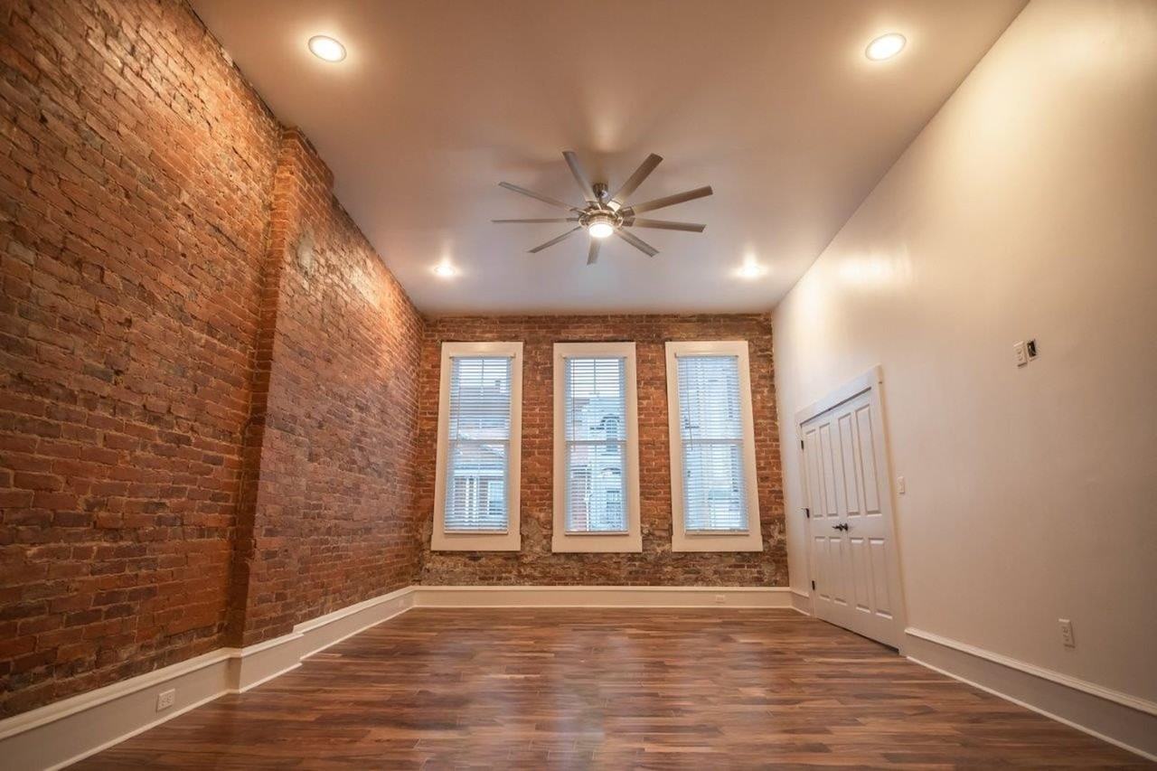 108 108 Putnam Street - Photo 2 of 15