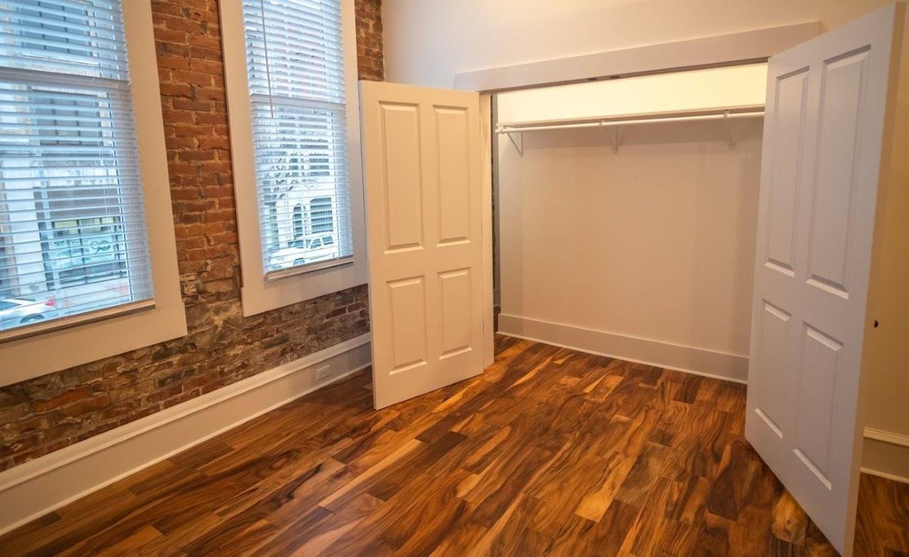 108 108 Putnam Street - Photo 3 of 15