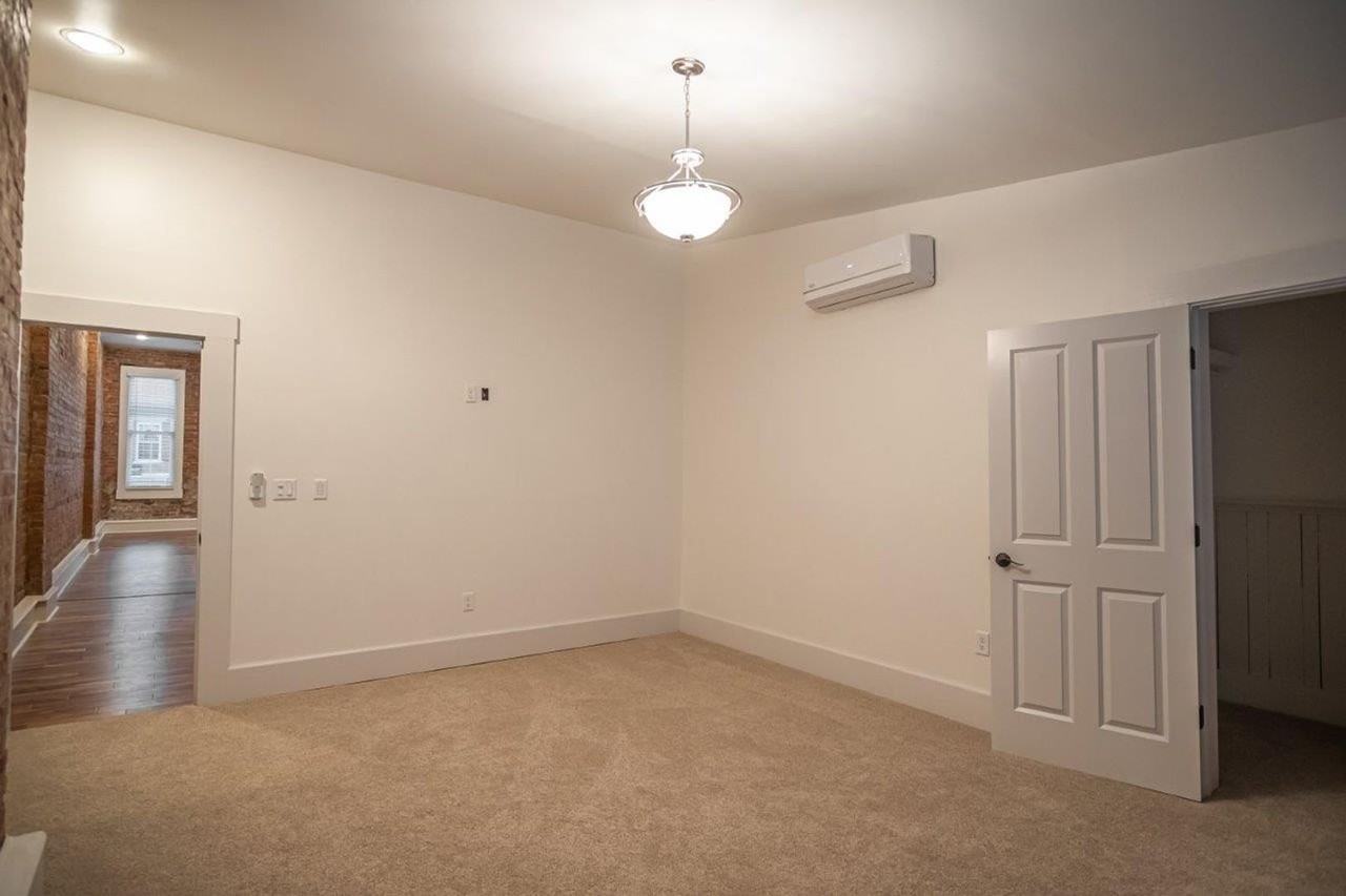 108 108 Putnam Street - Photo 7 of 15