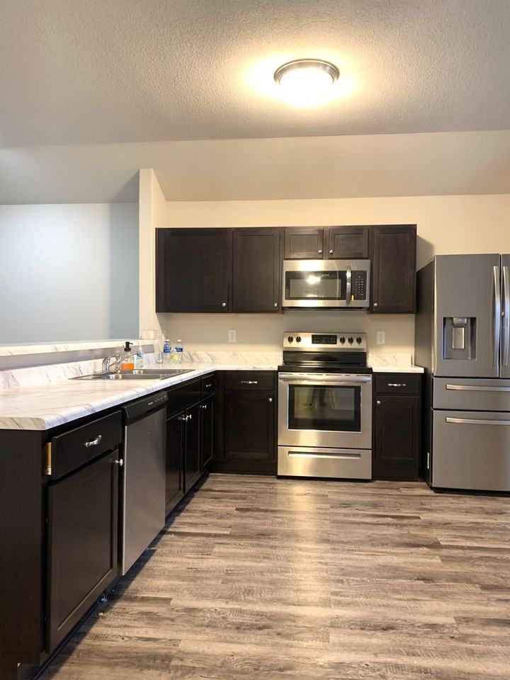 4812 Bedrock Dr - Photo 3 of 10