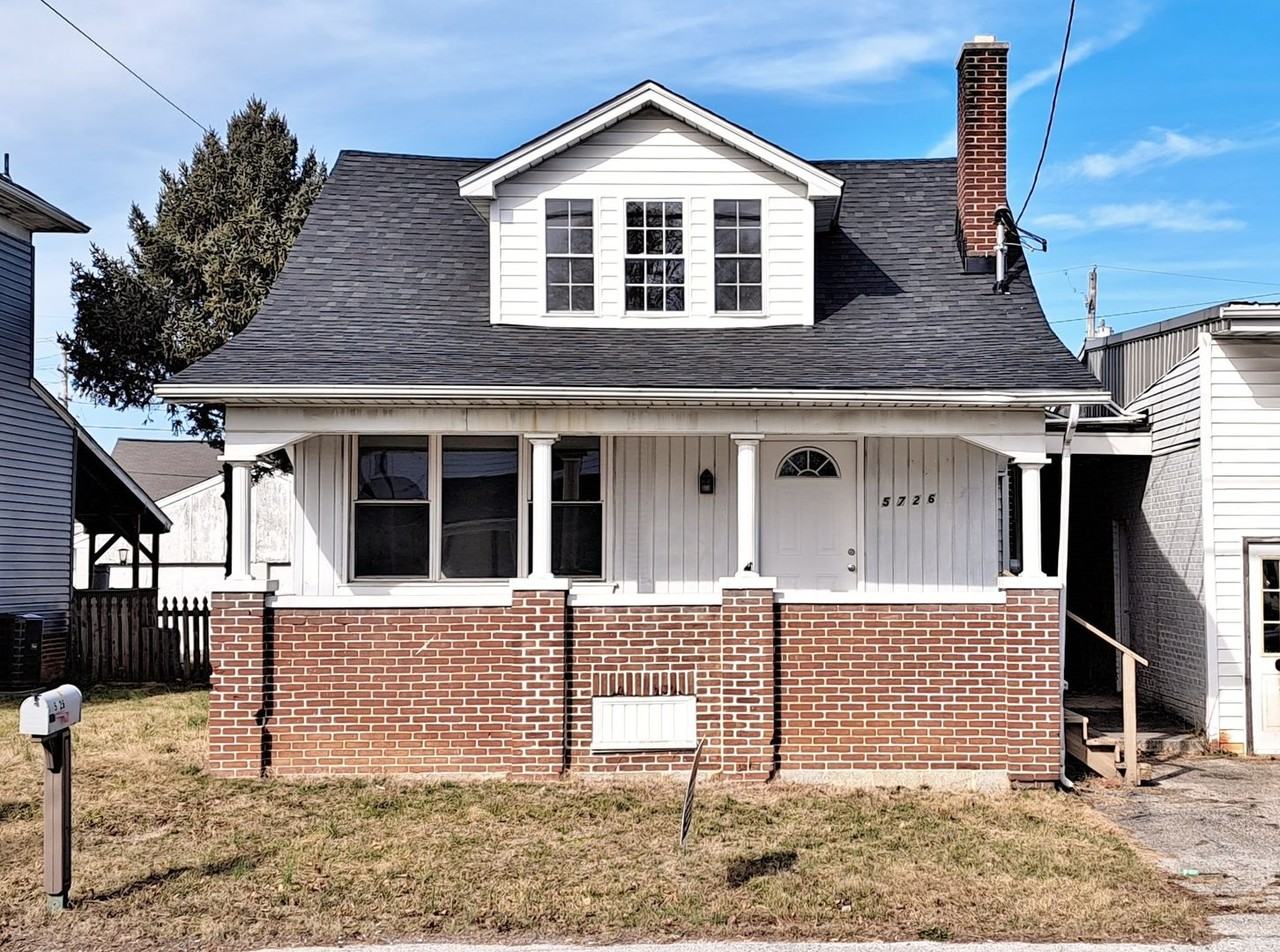 5726 Hanover Rd - Photo 2 of 33