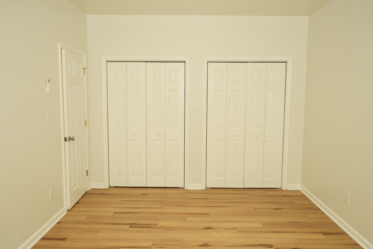 4 Rockbrook Dr - Photo 4 of 21