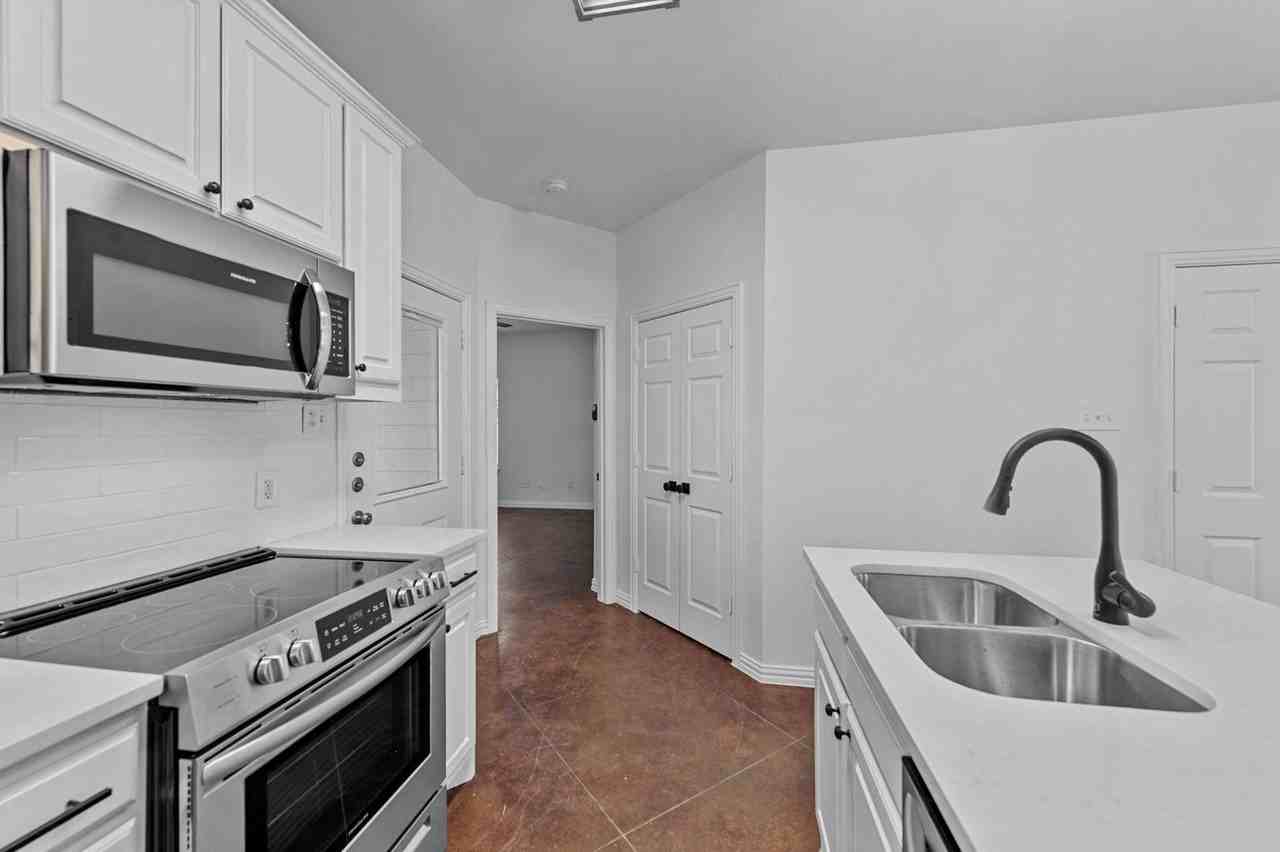 2809 Wayside Ave - Photo 3 of 26