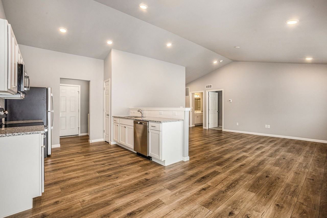 3070 N Sedge Wren Dr Sw - Photo 3 of 21