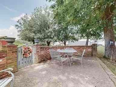 17 W Prospect Rd - Photo 3 of 5