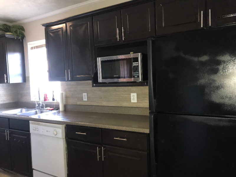 1054 Blakley Dr - Photo 2 of 6