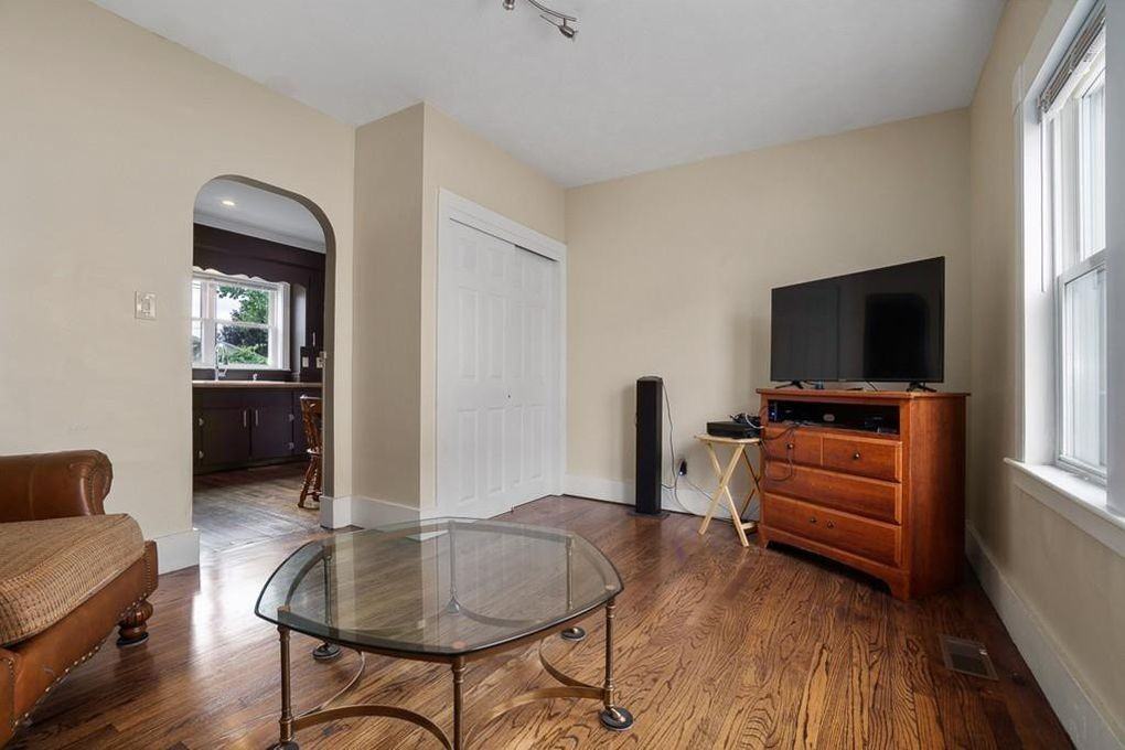 73 Northend St #1 - Photo 3 of 11