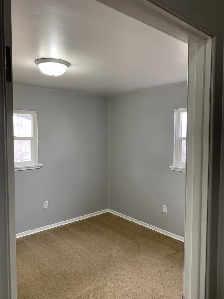 229 S 7th St #1 - Photo 4 of 22