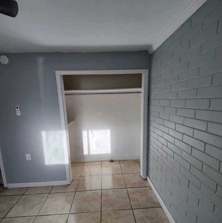 616 Mills Ave #8 - Photo 4 of 7