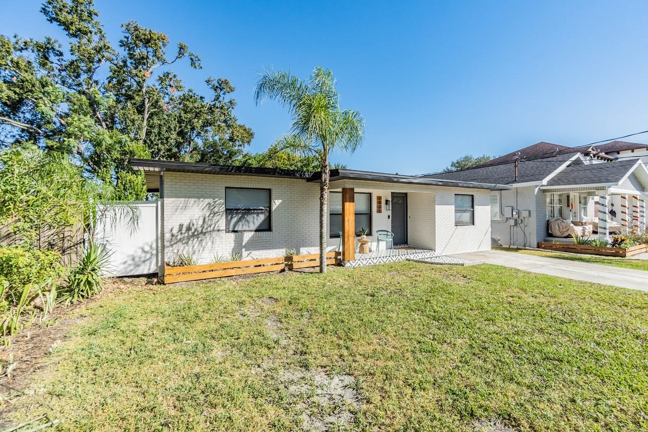 2421 W Carmen St #NA - Photo 2 of 38