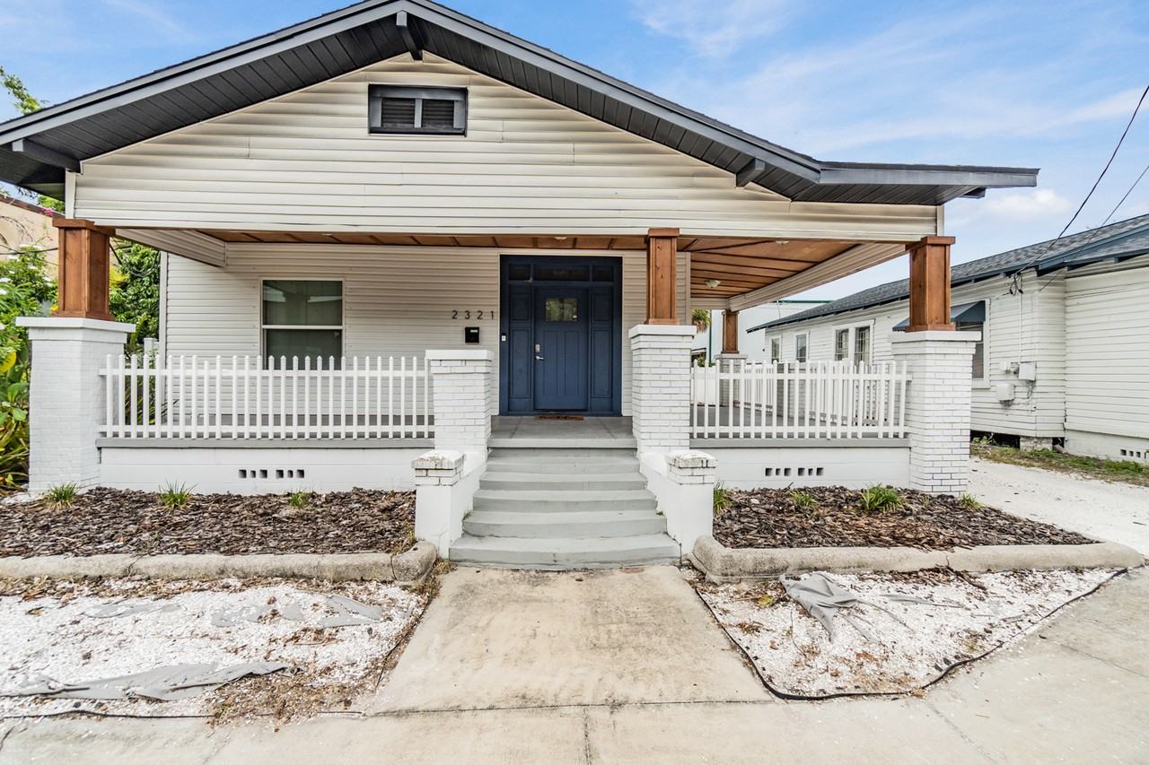 2321 W Green St #NA - Photo 4 of 42