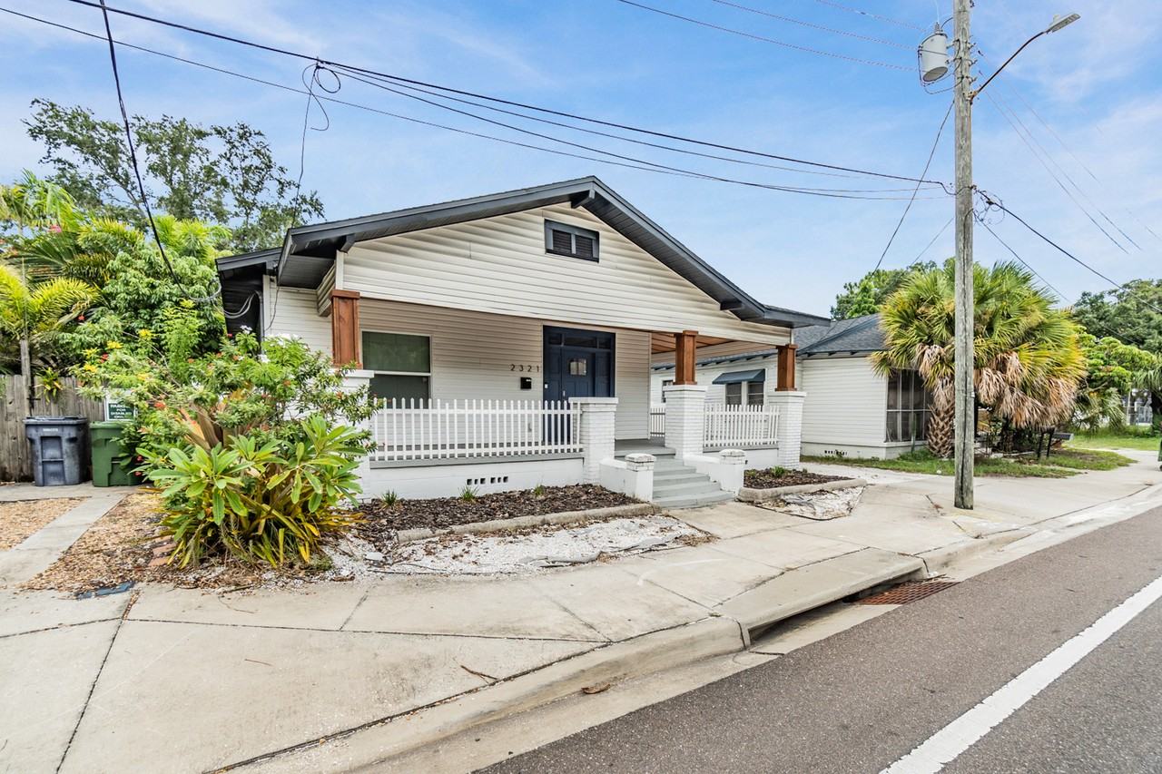 2321 W Green St #NA - Photo 6 of 42