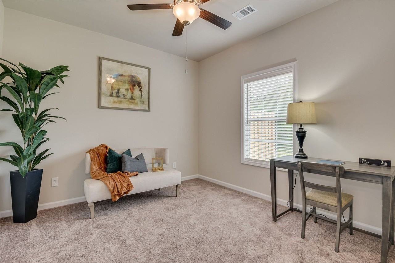 The Vista Apartments & Townhomes - Photo 6 of 18