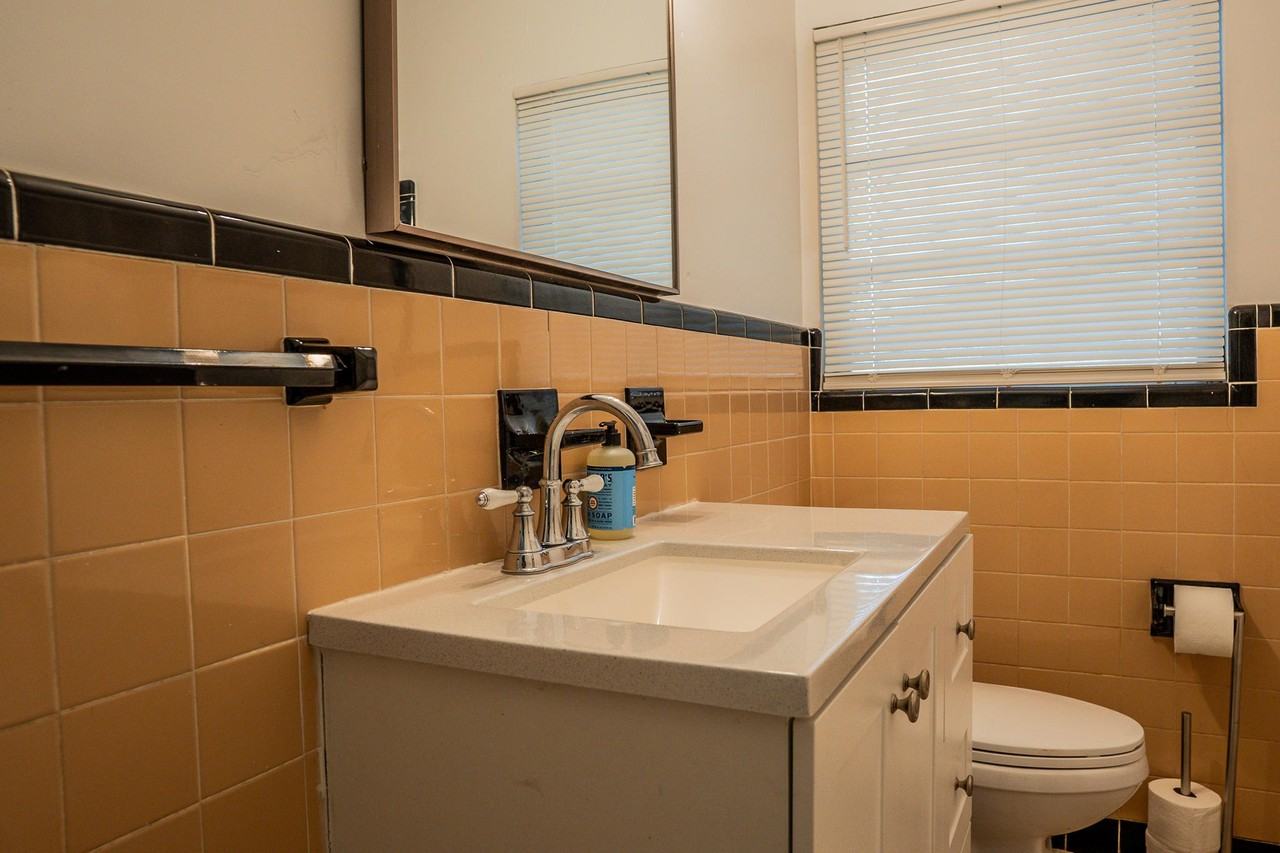 E Wilder Ave - Photo 2 of 15