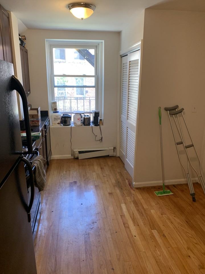 28 Fleet St #3 - Photo 3 of 26