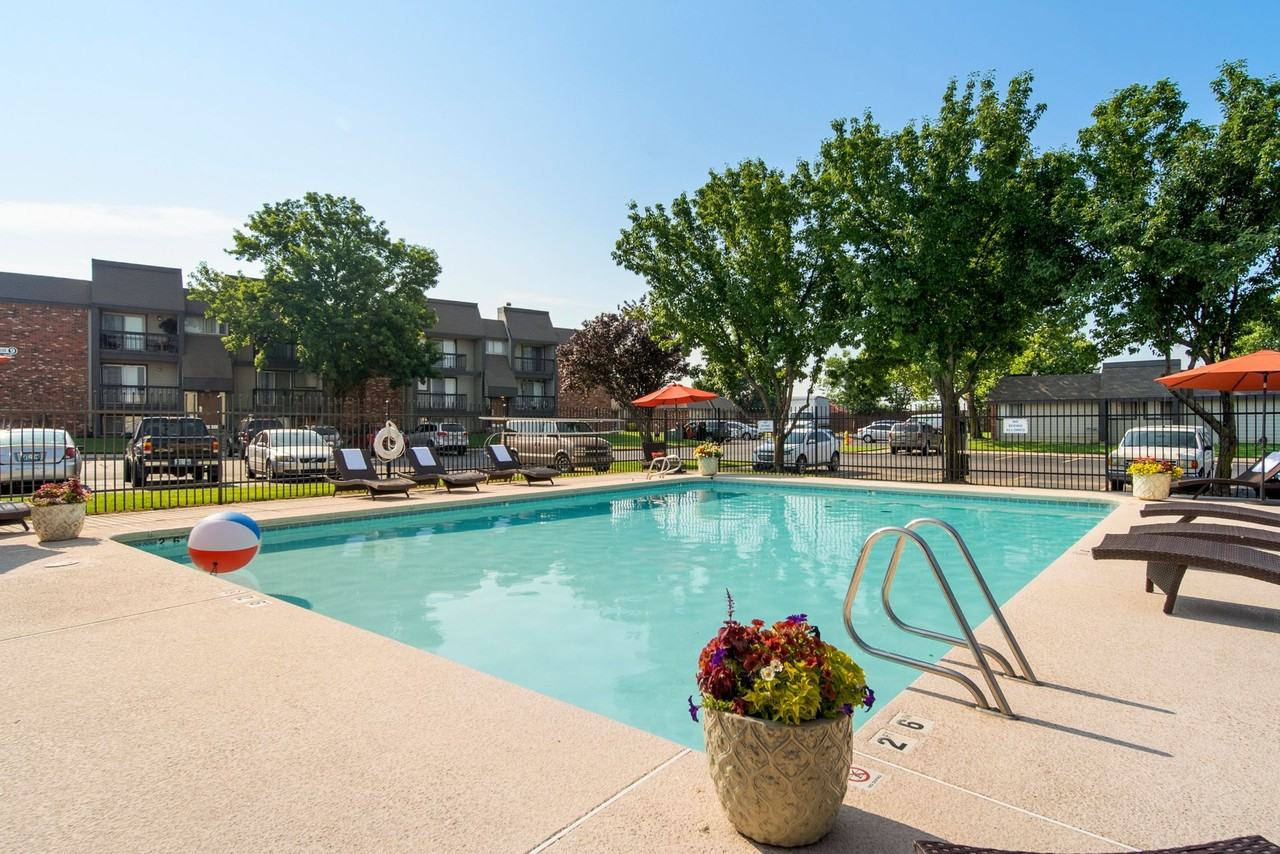 1305 N Birch St #916 - Photo 6 of 49