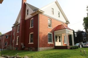 featured image of 726 W College Ave #5