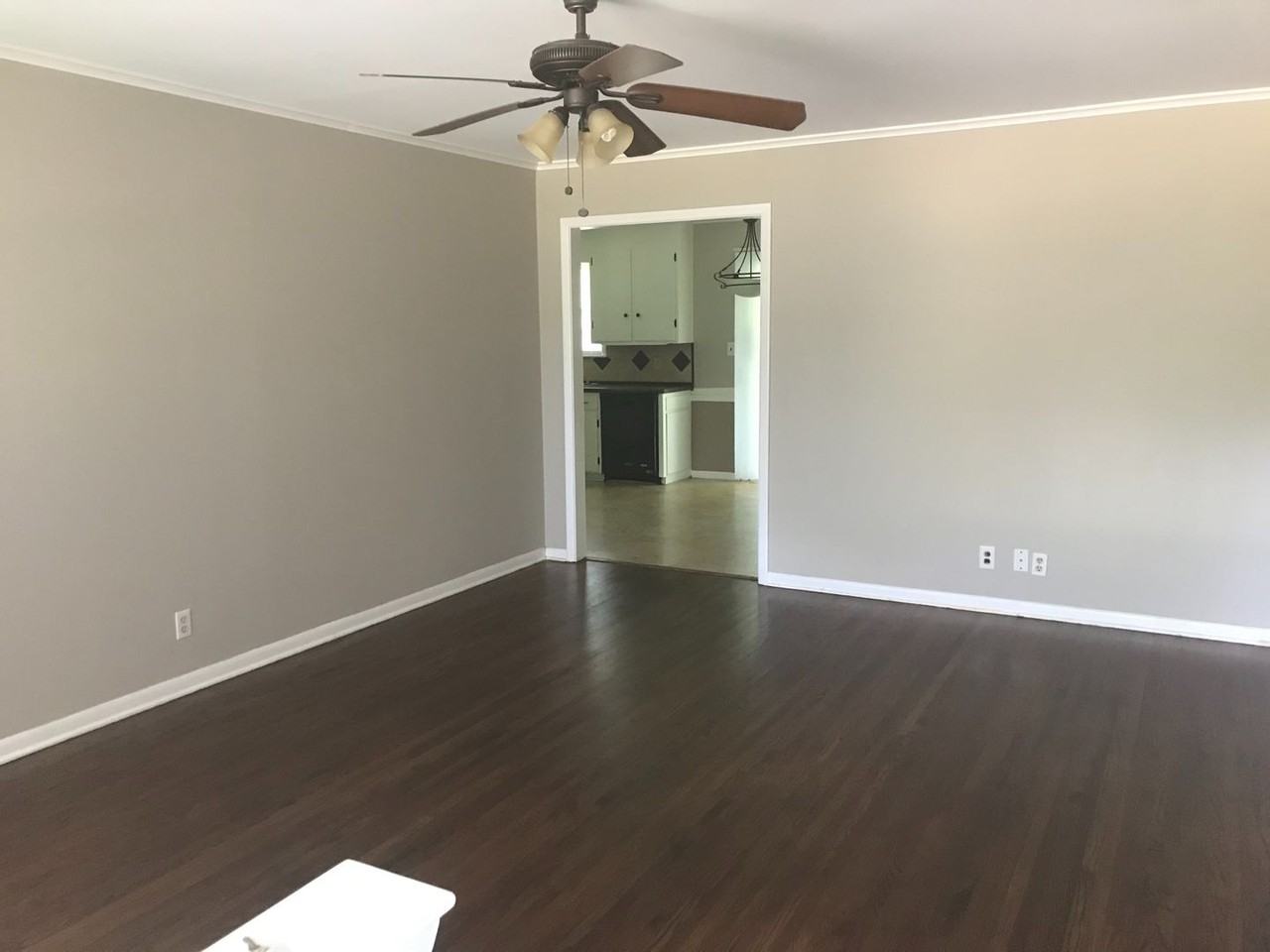 1115 E 48th Pl - Photo 3 of 14