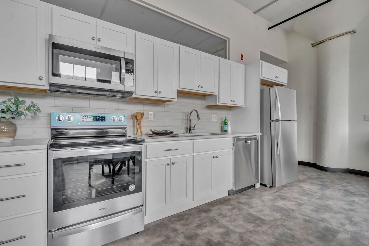 Overland Lofts - Photo 2 of 16