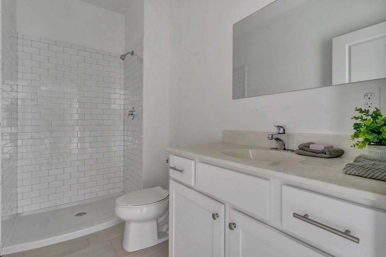 Overland Lofts - Photo 5 of 16