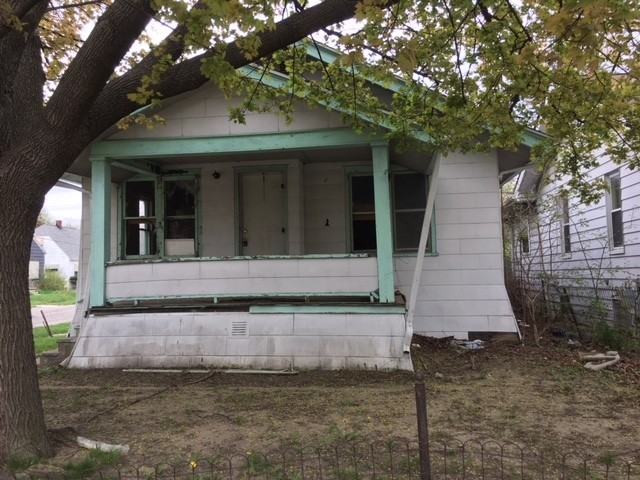 2616 Maplewood Ave - Photo 2 of 14