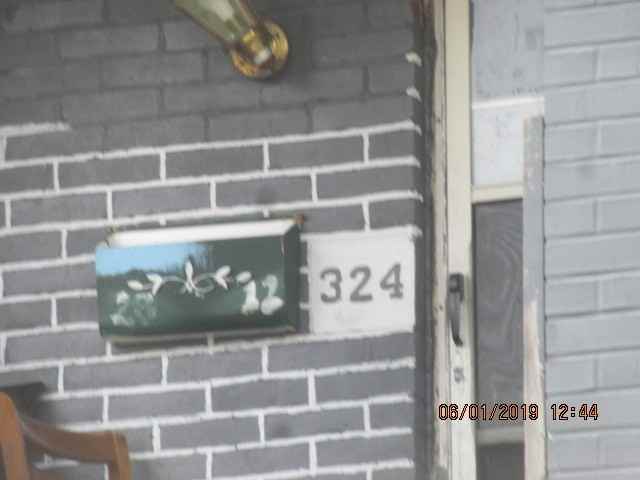324 Moore Ave - Photo 7 of 50