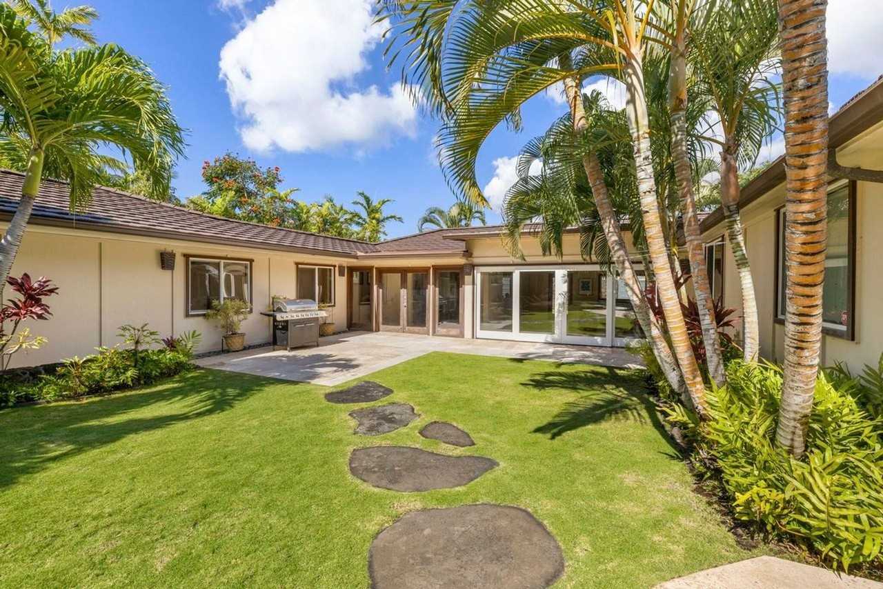 4473 Aukai Ave - Photo 5 of 24