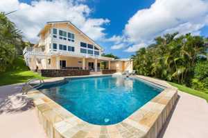 featured image of 915 Kahauloa Pl