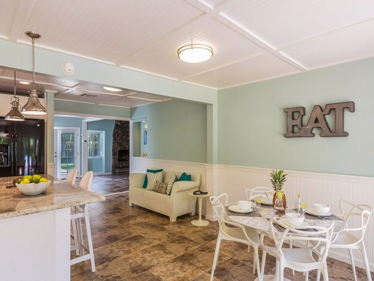 1018 Kealaolu Ave - Photo 4 of 32