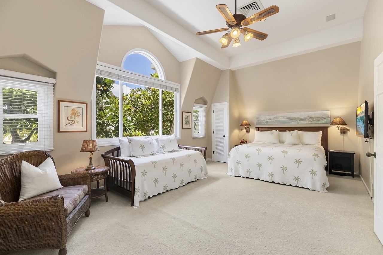 3059 Kalakaua Ave - Photo 6 of 41