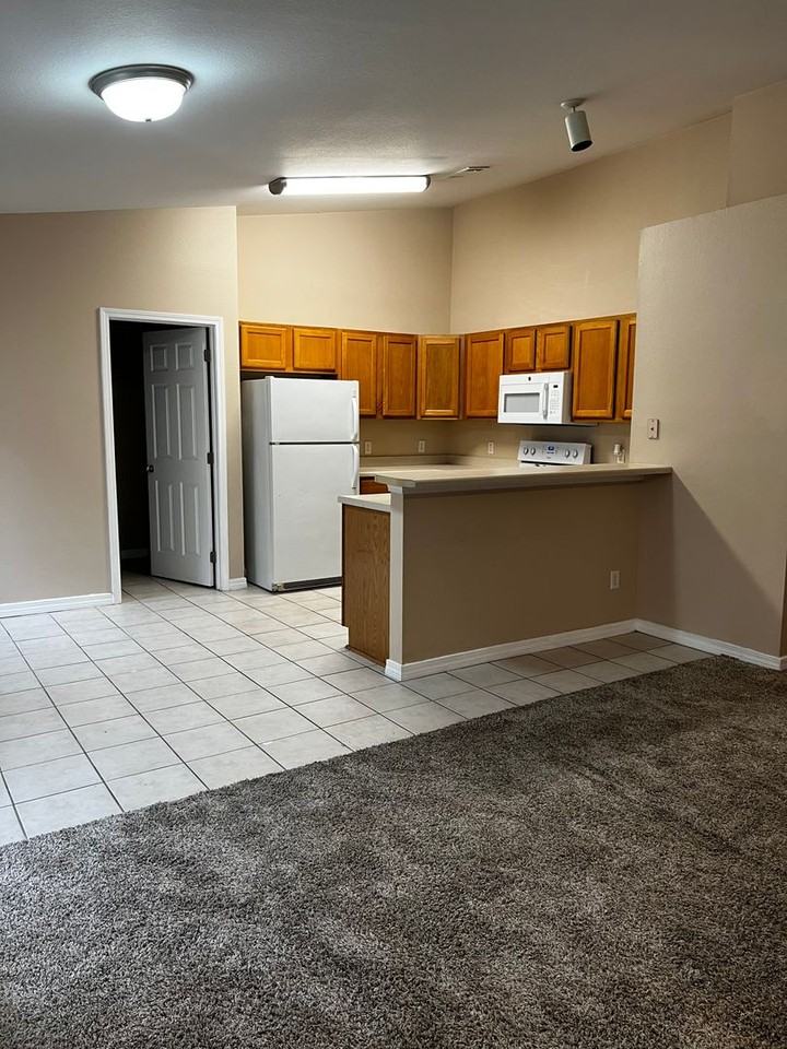 7459 Harvest Village Ct - Photo 2 of 18