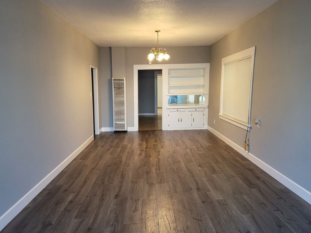 544 18th St - Photo 3 of 11