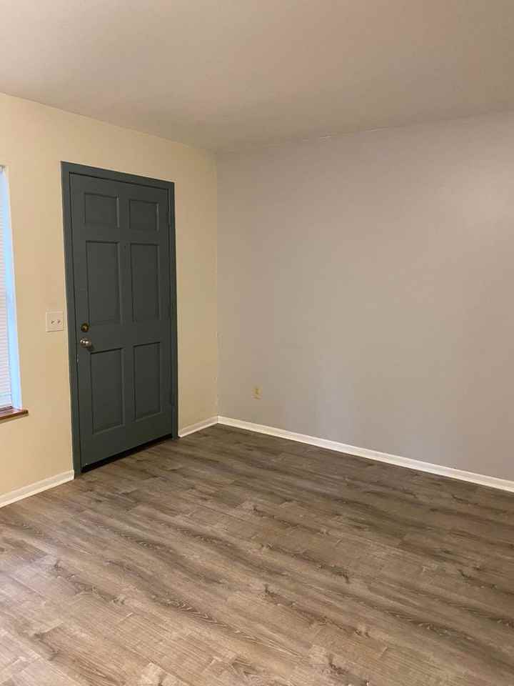 431 8th Ave Se - Photo 6 of 11