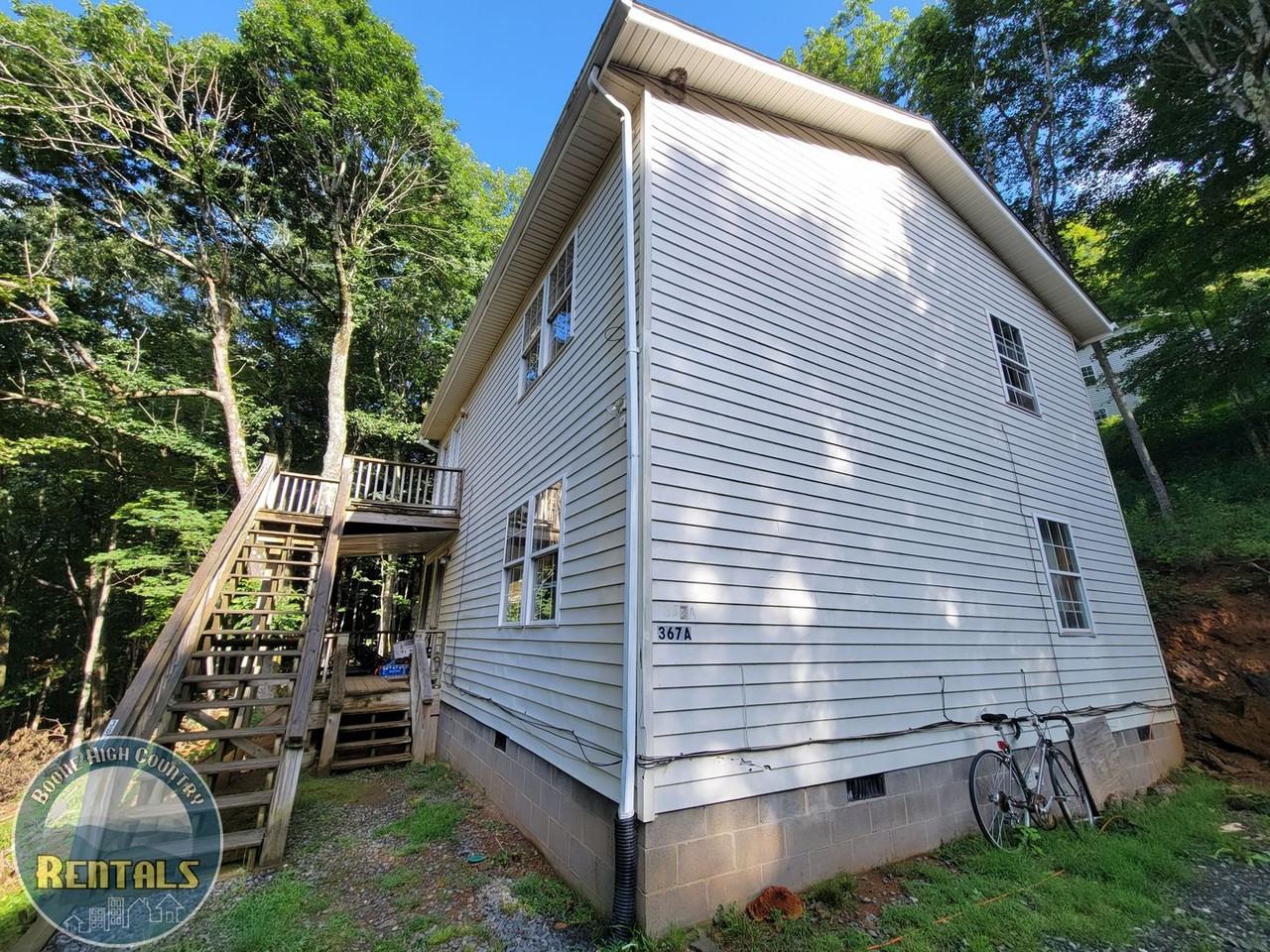 367 Sugarloaf Rd Uppr - Photo 2 of 20