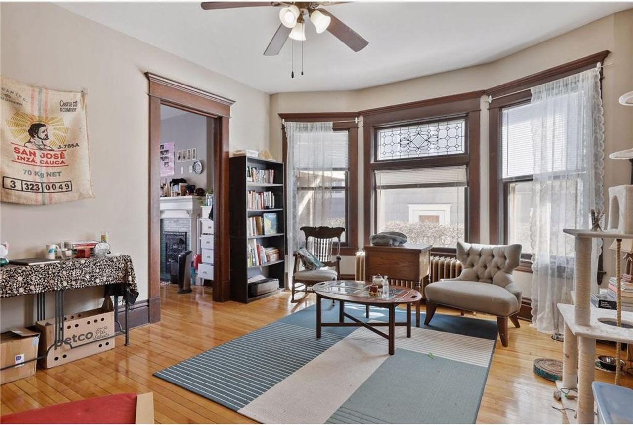 1862 Roblyn Avenue - Photo 3 of 23
