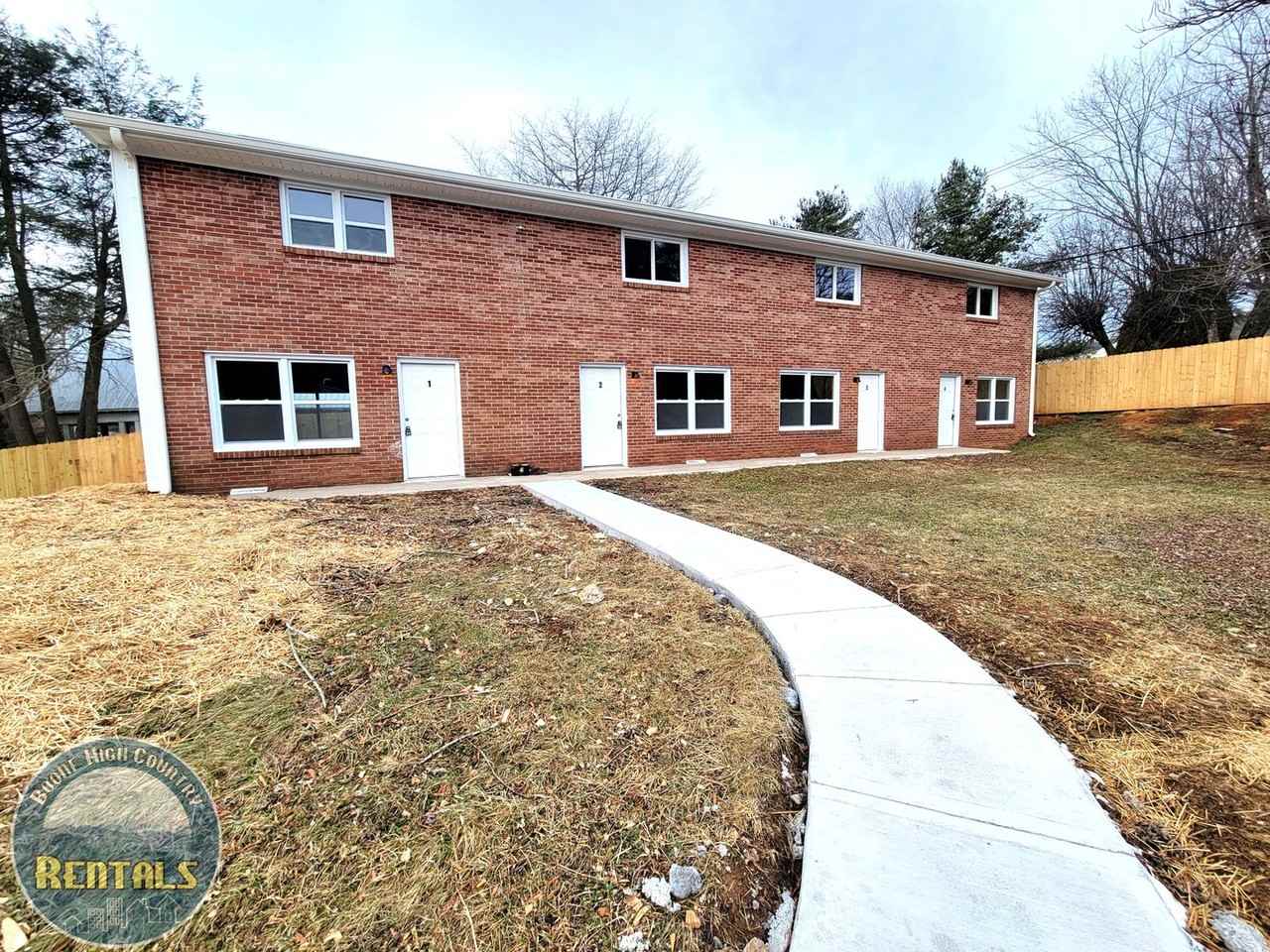 2129 Browns Chapel Rd - Photo 2 of 33