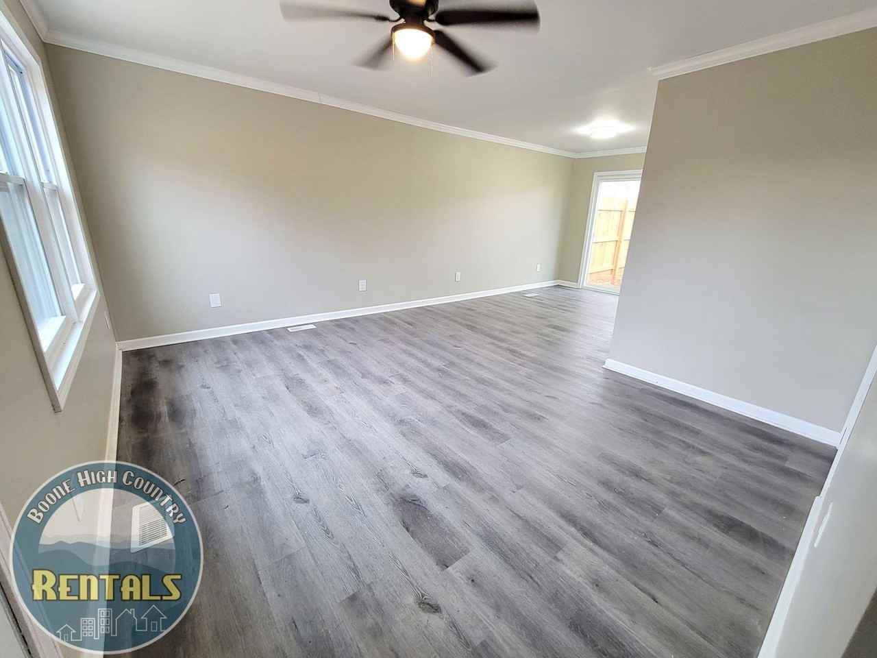 2129 Browns Chapel Rd - Photo 3 of 33