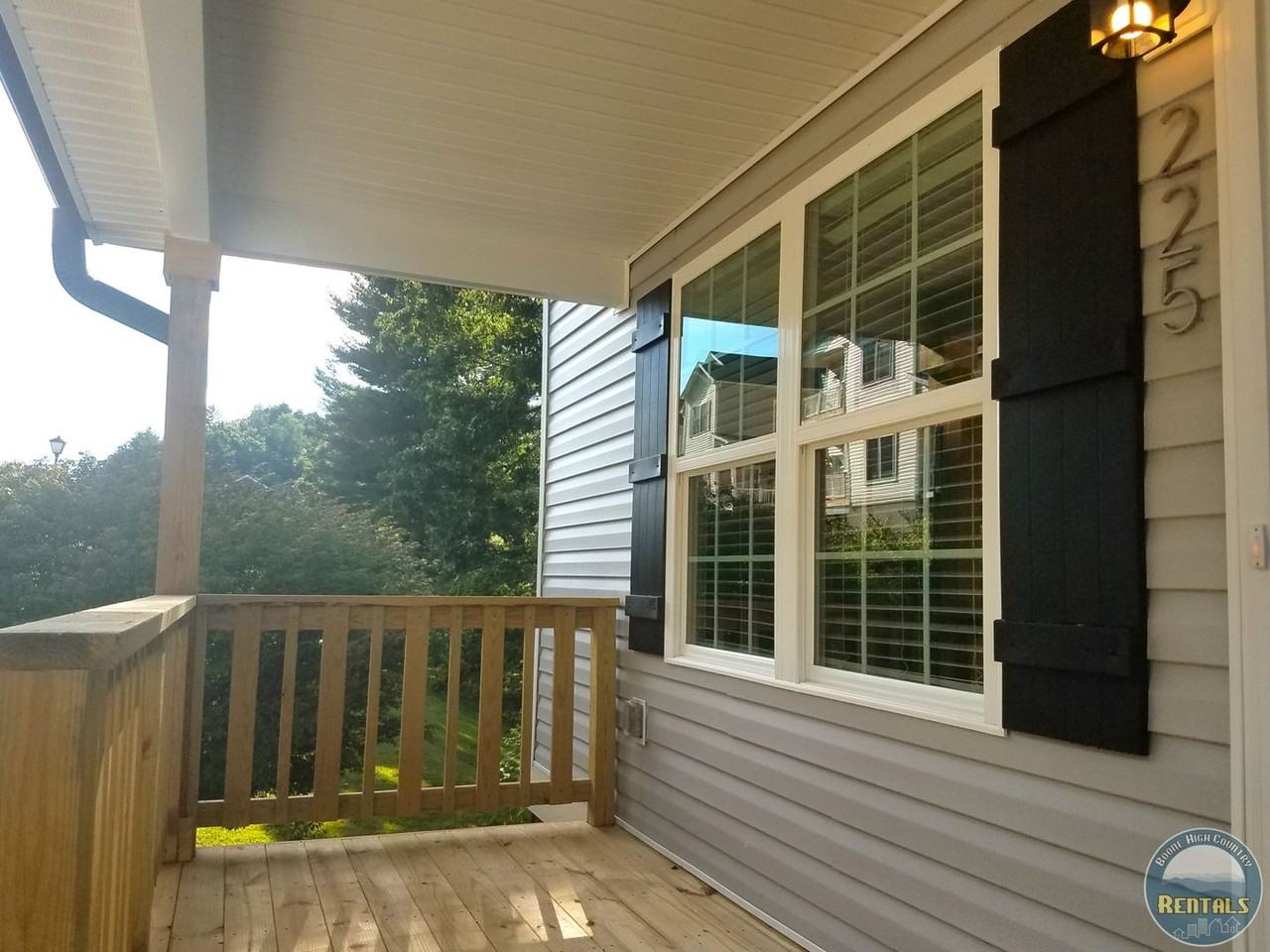 3/2.5 Modern Home off 421 in Boone, R - Photo 2 of 50